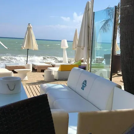Apartamento Oasis 4 *