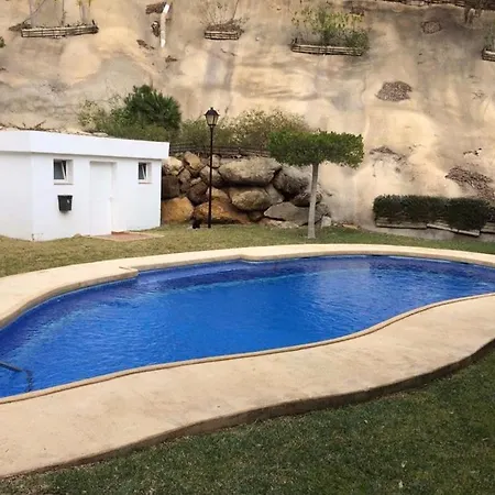 Oasis 4 *